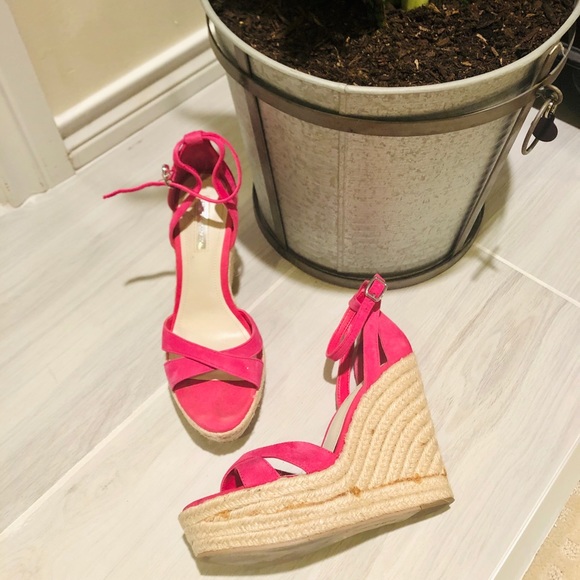 BCBG Hot pink Wedges - Picture 3 of 3